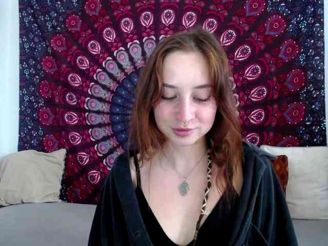 AdalynFlirt webcam