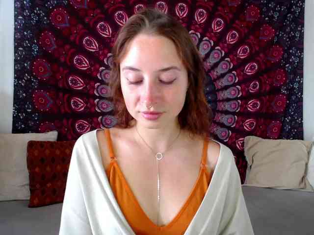 AdalynFlirt webcam