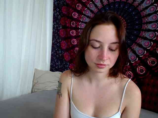 AdalynFlirt webcam