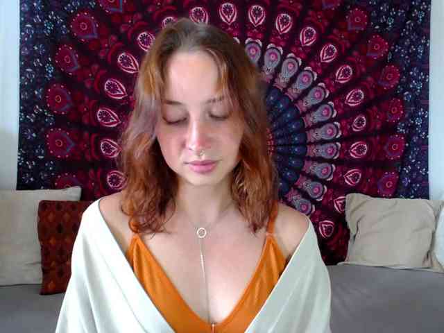 AdalynFlirt webcam