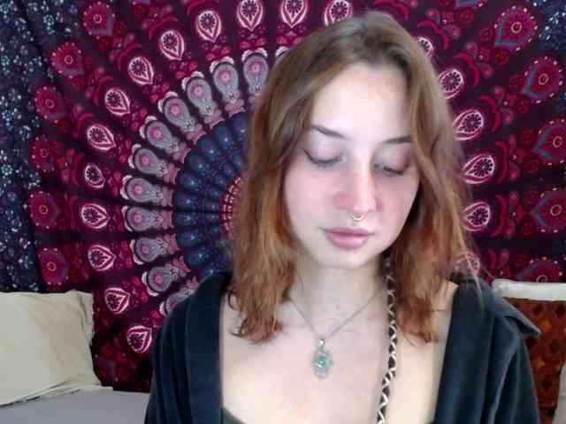 AdalynFlirt webcam