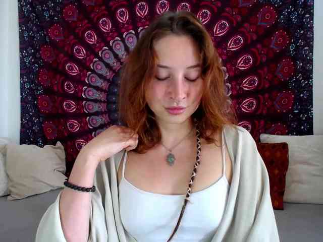 AdalynFlirt webcam