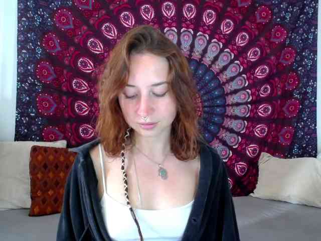 AdalynFlirt webcam