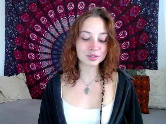 AdalynFlirt webcam