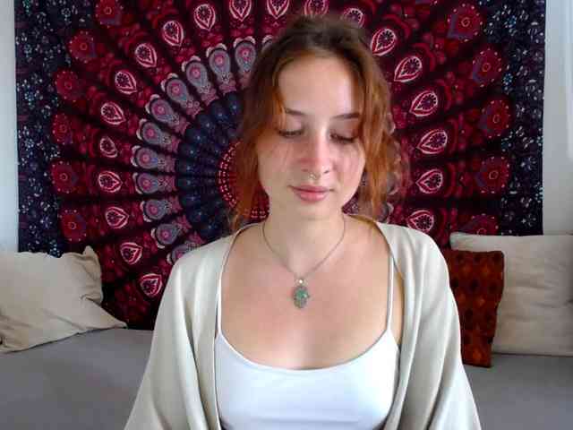 AdalynFlirt webcam