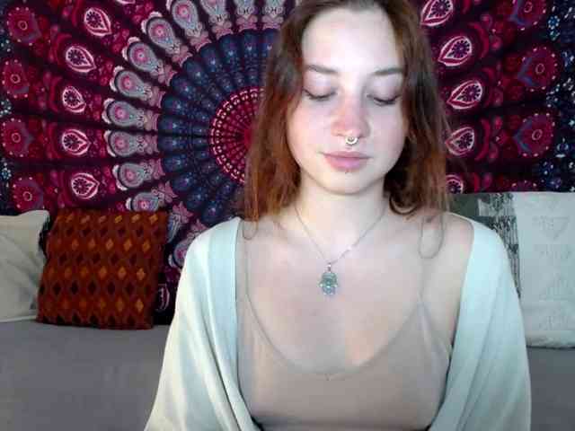 AdalynFlirt webcam