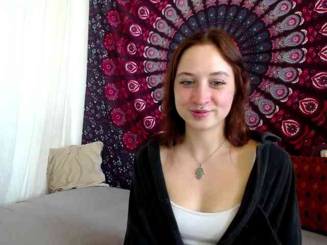 AdalynFlirt webcam