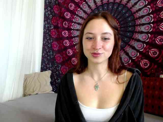 AdalynFlirt webcam