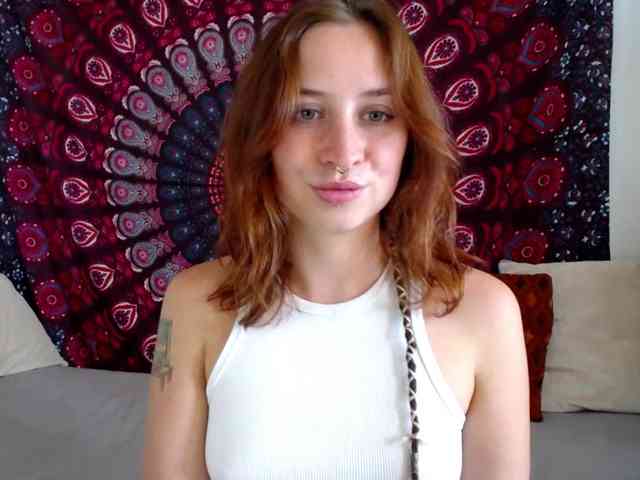 AdalynFlirt webcam