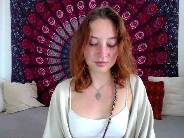 AdalynFlirt webcam