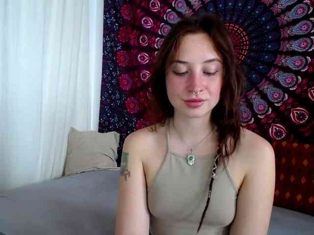 AdalynFlirt webcam