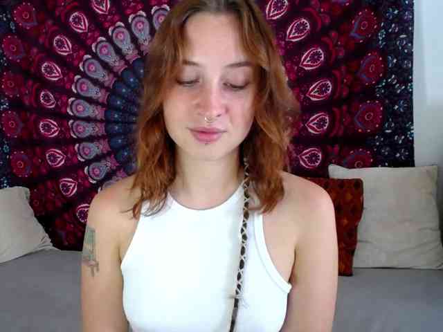 AdalynFlirt webcam