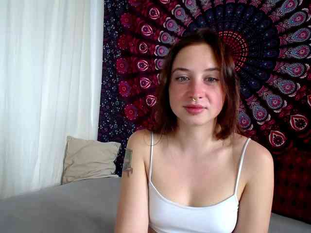 AdalynFlirt webcam