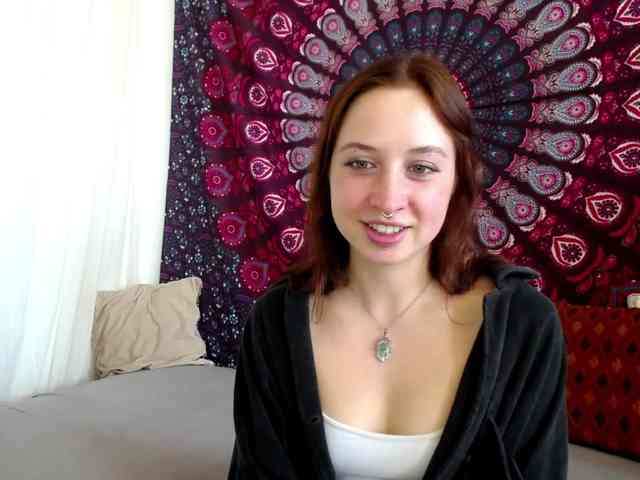 AdalynFlirt webcam