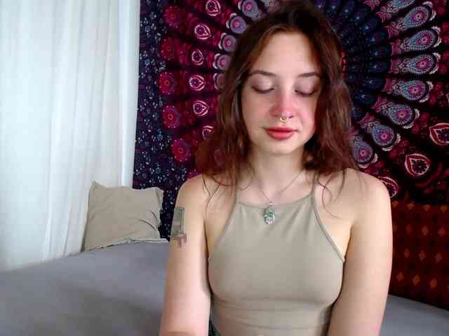 AdalynFlirt webcam