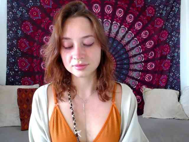 AdalynFlirt webcam