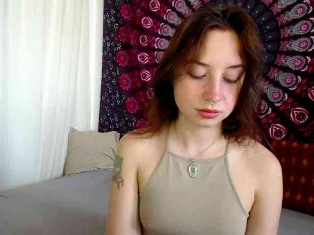AdalynFlirt webcam