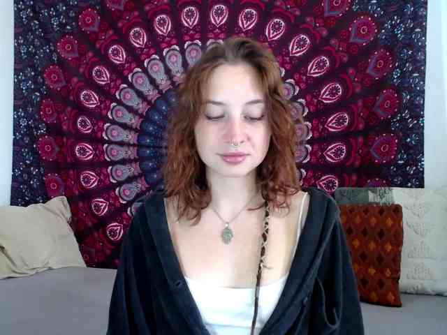 AdalynFlirt webcam