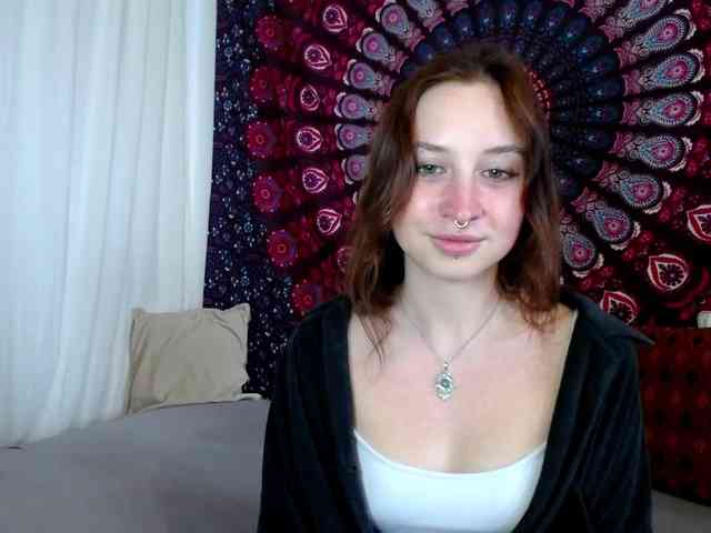 AdalynFlirt webcam