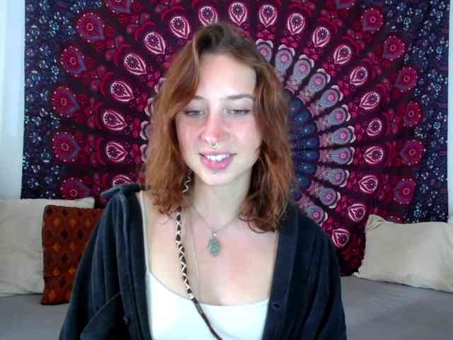 AdalynFlirt webcam