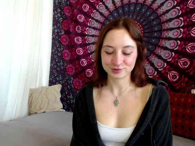 AdalynFlirt webcam