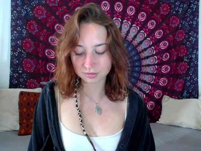 AdalynFlirt webcam