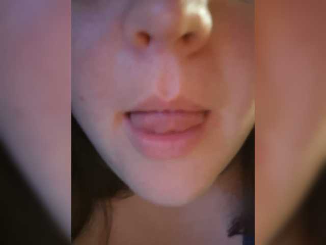 annetshik2013 live webcam show