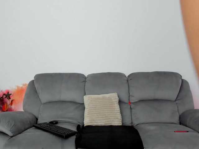 SecretVanilla live cam preview