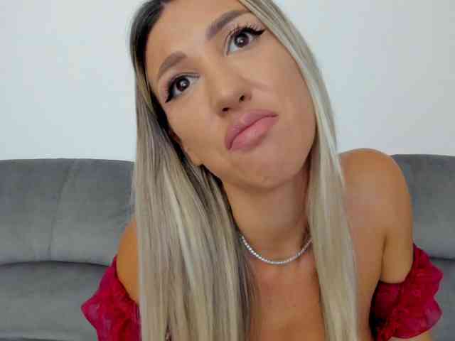 SecretVanilla webcam