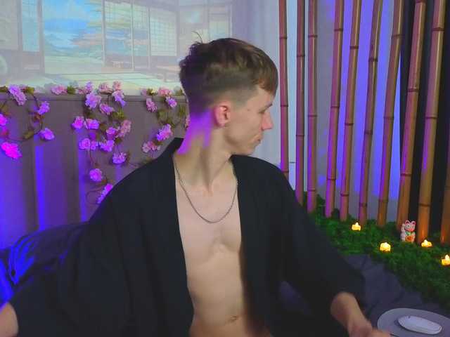 Cumte-boy live cam
