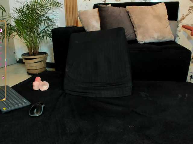 MontserratMarie live cam on BongaCams