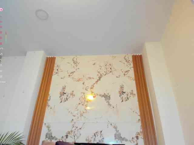 MontserratMarie webcam