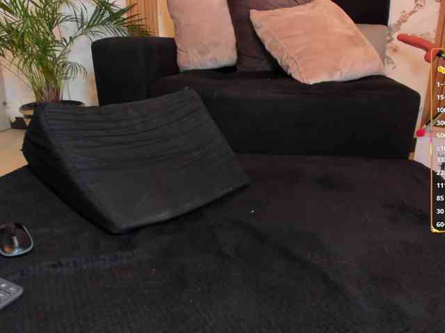 MontserratMarie webcam