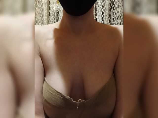 BestMomy live cam on UnifiedCams