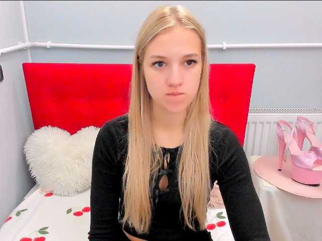 EvetteBeauty live webcam show
