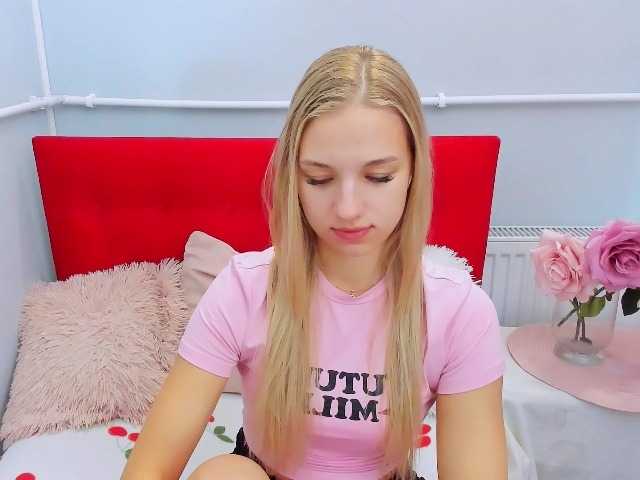 EvetteBeauty live webcam show