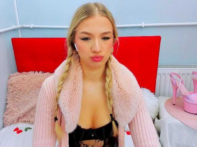 EvetteBeauty live cam on BongaCams