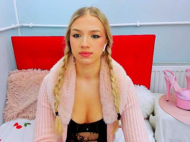 EvetteBeauty live cam on BongaCams