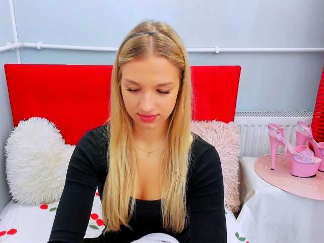 EvetteBeauty live cam on BongaCams