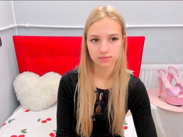 EvetteBeauty live webcam show