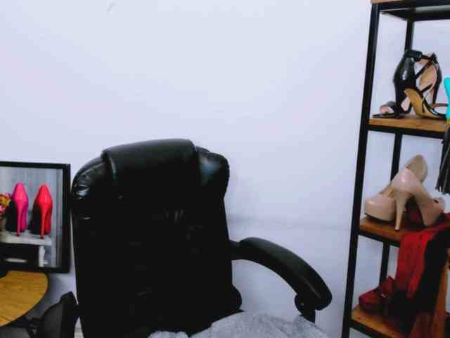 IsabelAmoreX webcam
