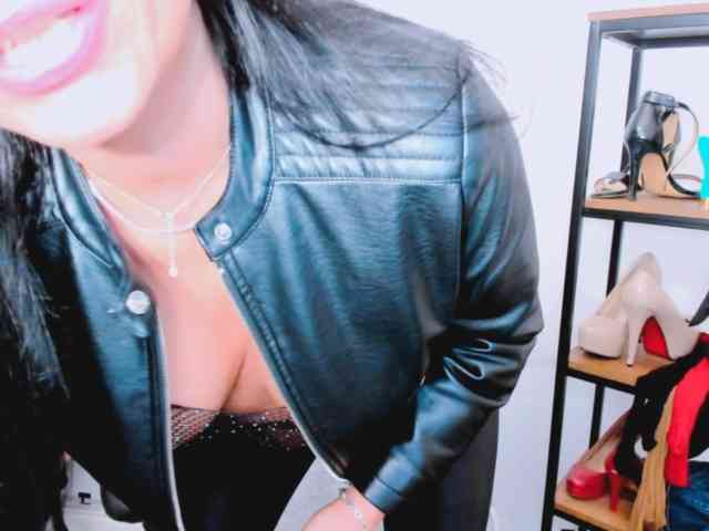 Model: IsabelAmoreX