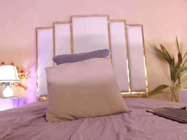 Rosalinda-77 live cam preview