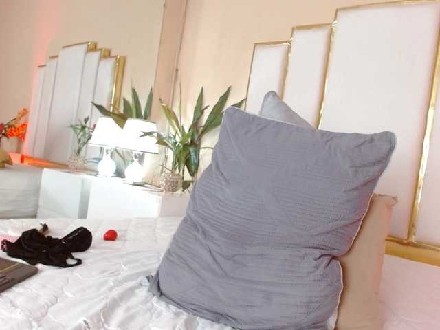 Rosalinda-77 – currently Offline