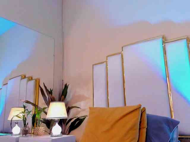 Rosalinda-77 webcam