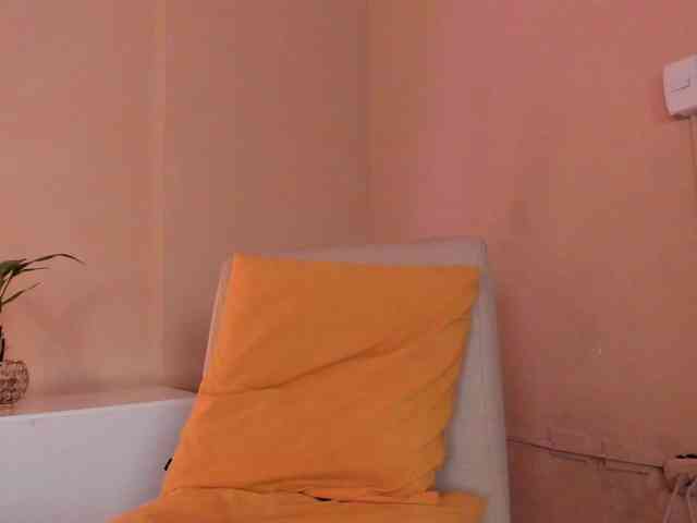 Rosalinda-77 webcam