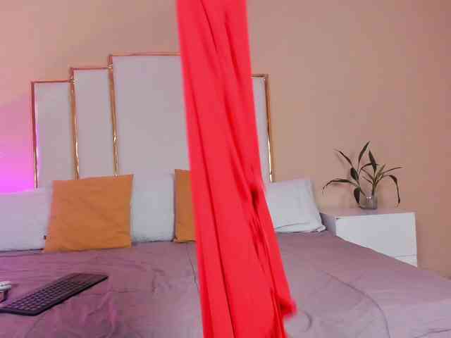Rosalinda-77 webcam