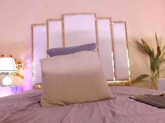 Rosalinda-77 webcam