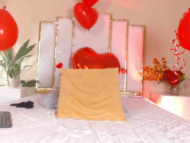 Rosalinda-77 webcam