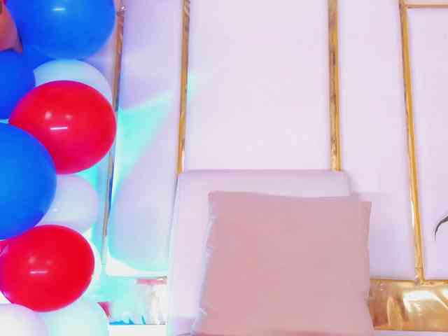Rosalinda-77 webcam